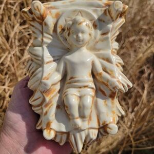 Vintage Ceramic Baby Jesus in ~ Hobbyist 1985 ~ Christmas ~ Religious ~ Sweet!